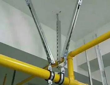 闸阀支撑架的质量要求。价格决定了兴国抗震支撑框架的质量。